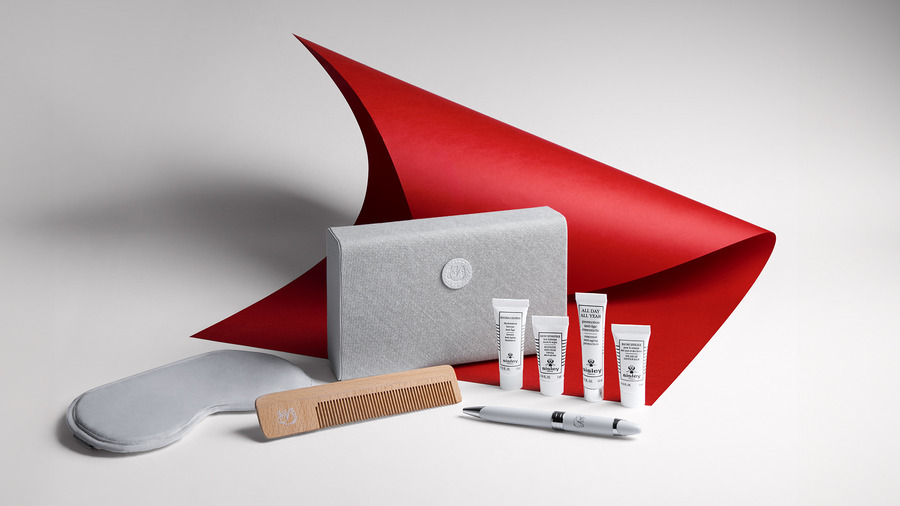 la premiere trousse de toilette air france 2025