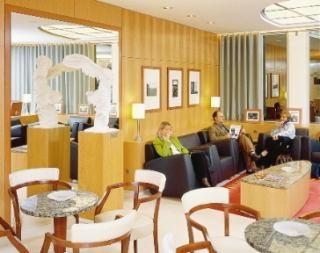 admiralsclub_american_airlines_roissy-cdg_1