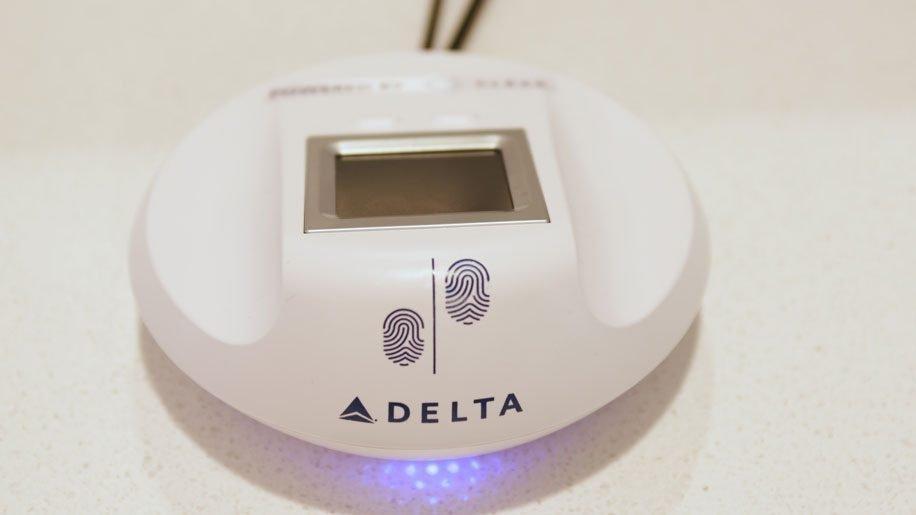 Delta : accès aux salons via empreintes digitales