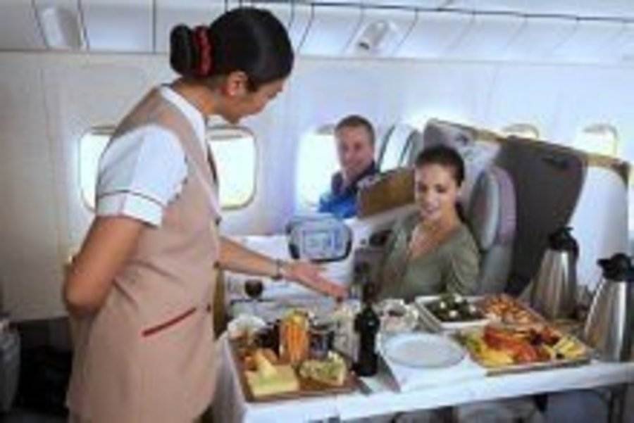 emirates-b777-200lr-repas