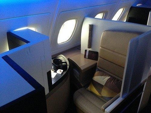 business-etihad-2014-a380