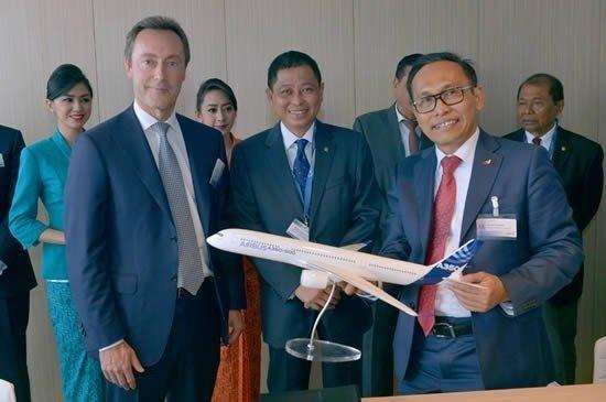 garuda indonesia signature bourget 2