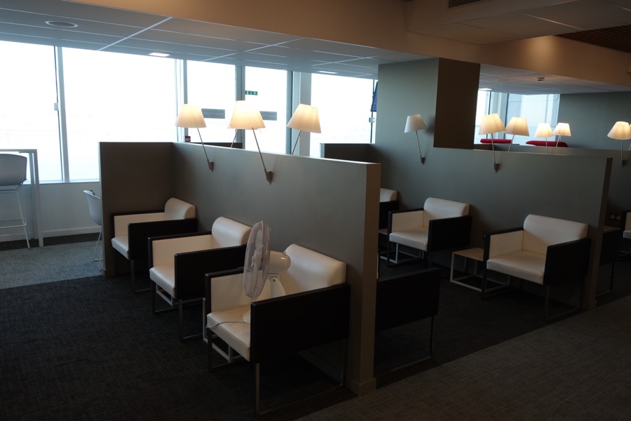salon iberia aeroport bordeaux fauteuils business traveler france