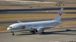 jal-b777-2