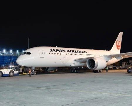 japan-airlines-dreamliner-b787