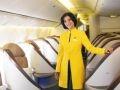 thumb_jet-airways-classe-affaires-hotesse