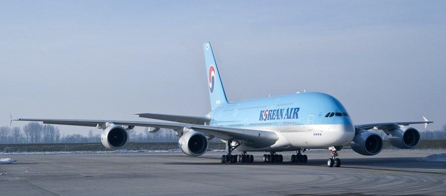korean air a380 tarmac