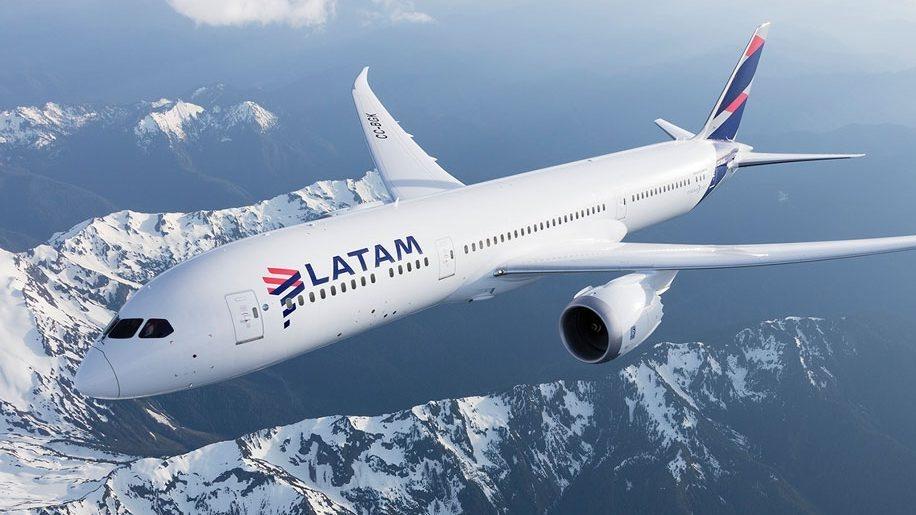 Un A350 de LATAM