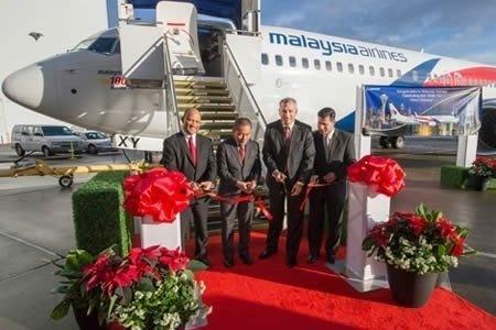 malaysia-airlines-100eme-737