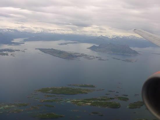 Arrivée à Bodo, ville au nord du cercle polaire et porte d'entrée de l'archipel des îles Lofoten. arrivee bodo