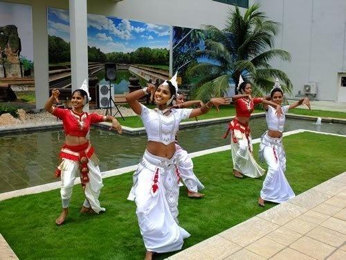 danseuses-sri-lankan-4-oneworld
