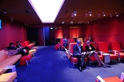 la-croix-du-sud-salon-aeroport-toulouse