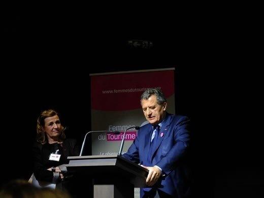 femmes-du-tourisme-20144666