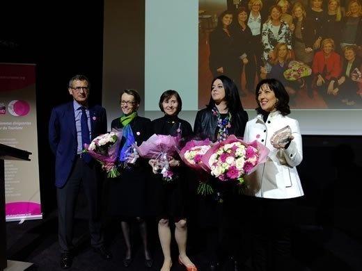 femmes-du-tourisme-20144676