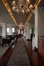 shanghai-mr-and-mrs-bund