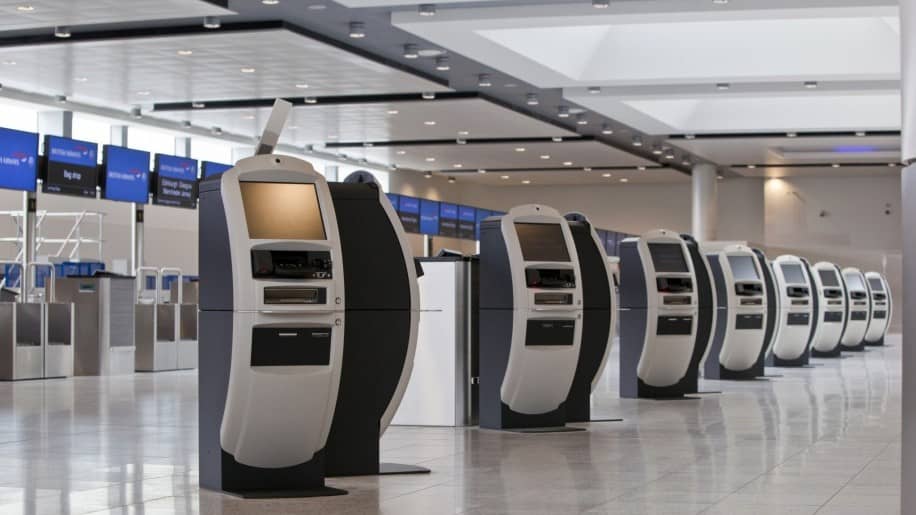 Aéroports : plus de bactéries sur les comptoirs que dans les toilettes?