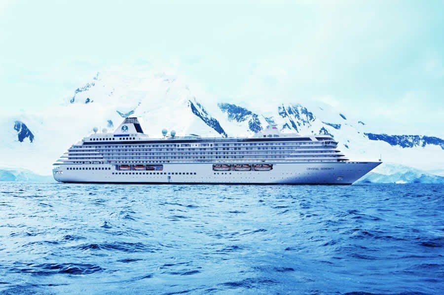 Le Crystal Serenity défie le passage du Nord-Ouest