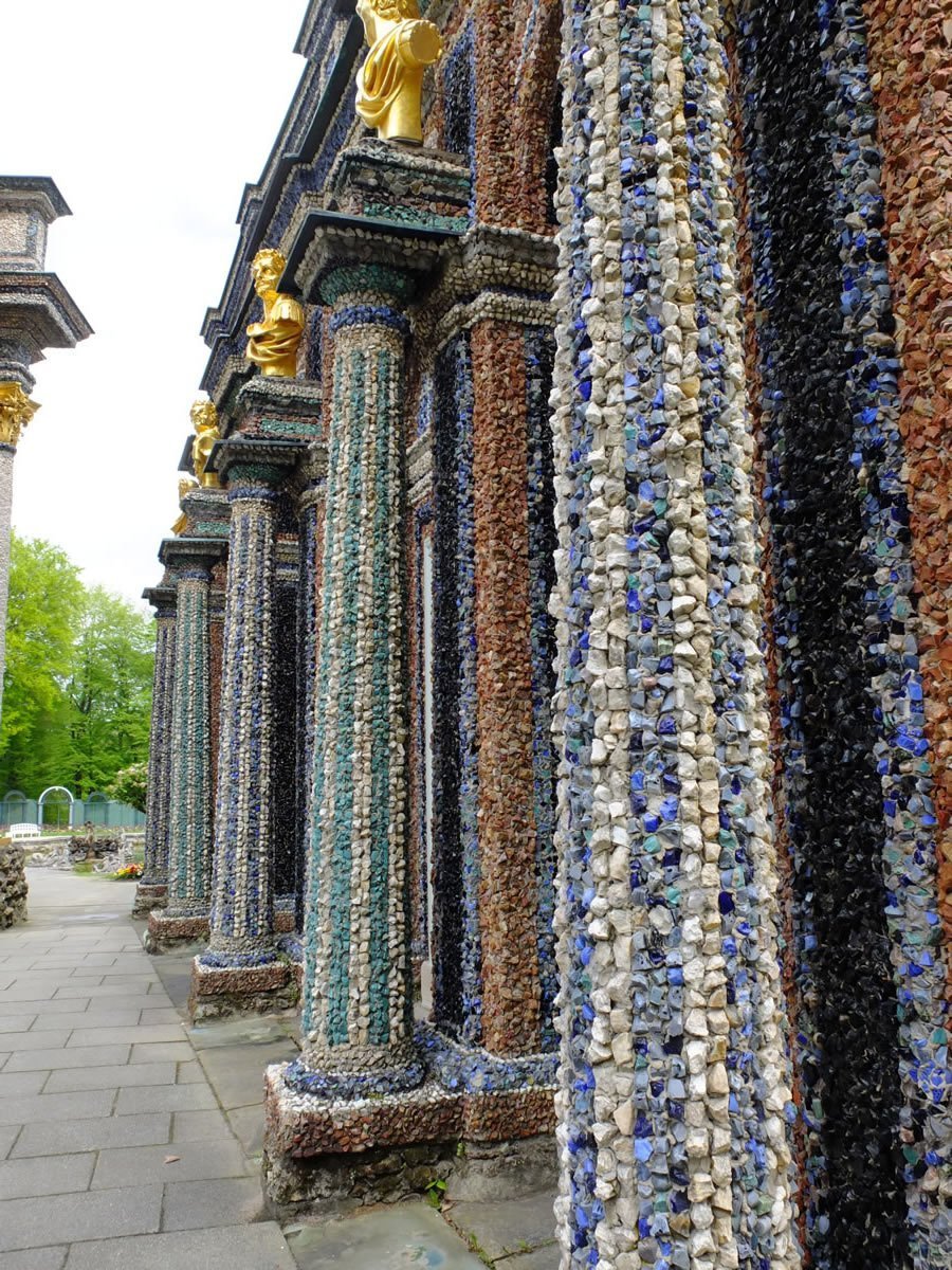 chateau ermitage colonne