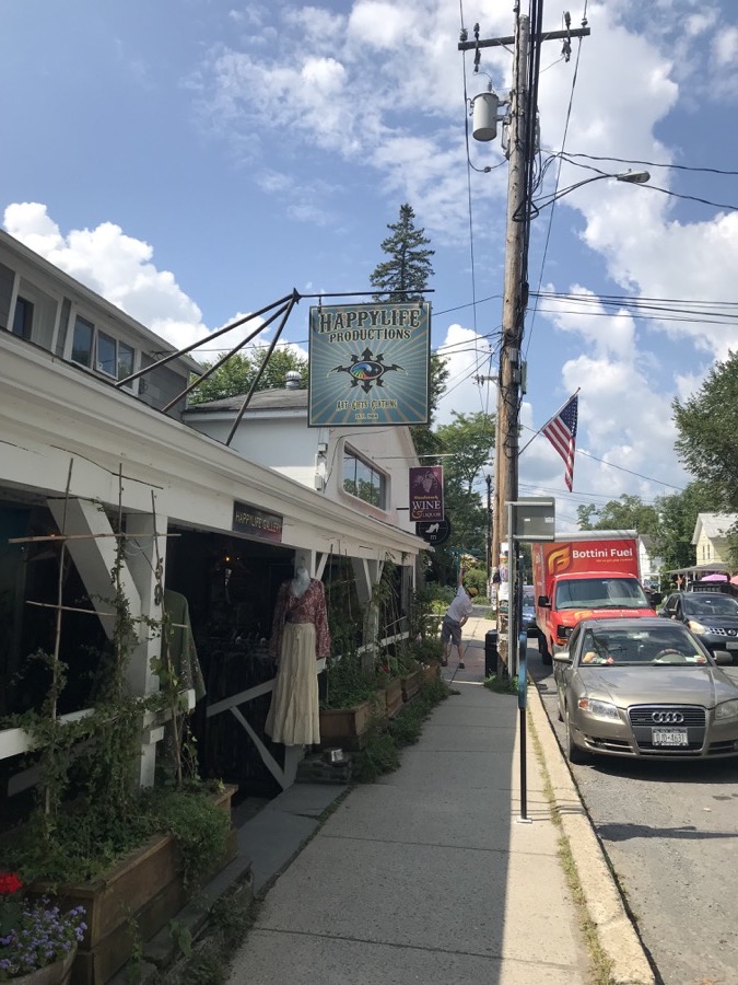 rue woodstock vertical