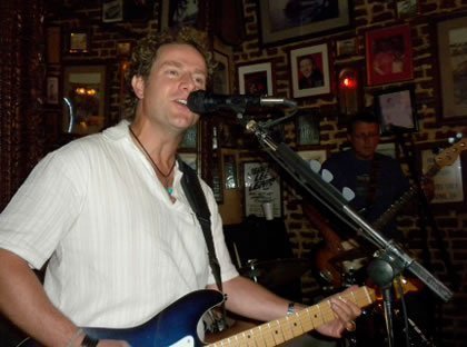 pub-saloon-natchez