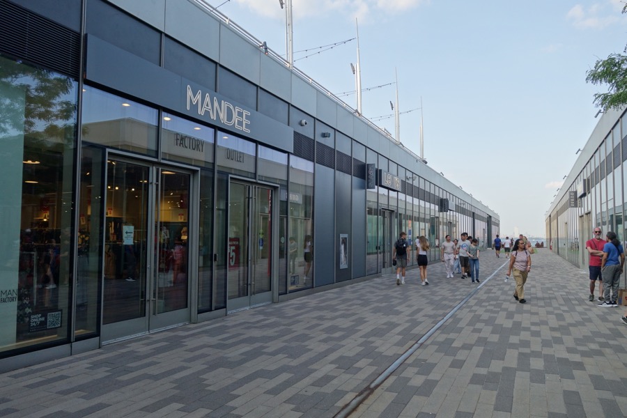 empire outlet newyork