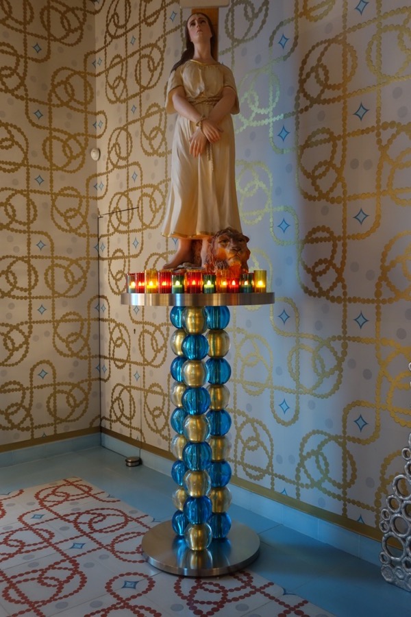 vierge salle clocher angouleme