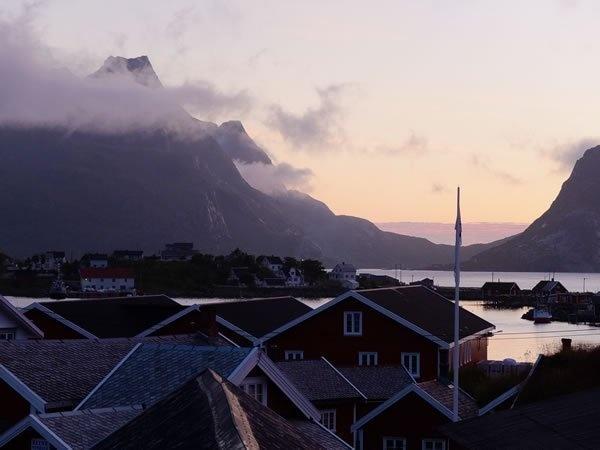 vue soleil minuit reine