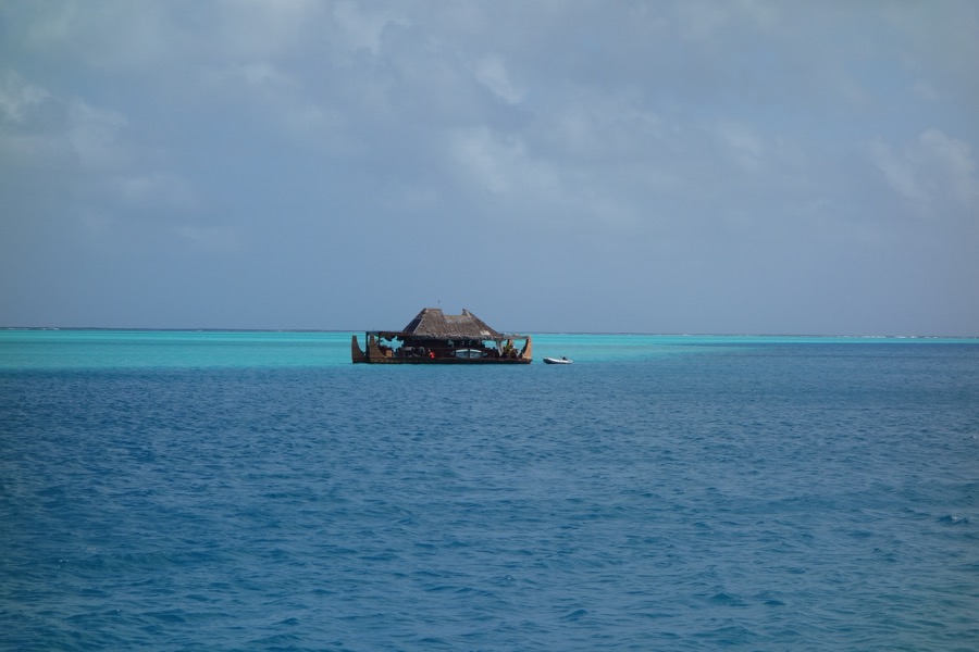 huahine bateauflottant3