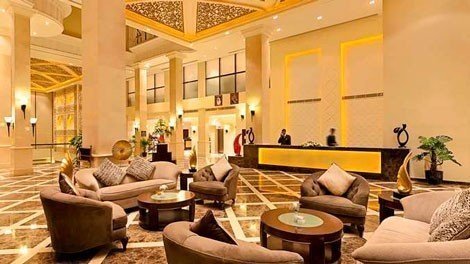 doubletree-by-hilton-dhahran-lobby