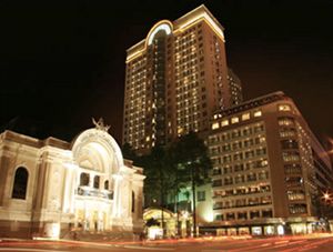 hochiminhville-hotelcaravelle-exterieur