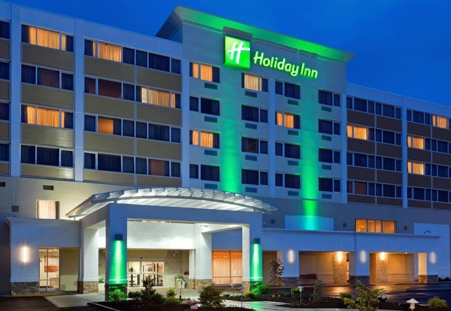 holiday inn 916x632