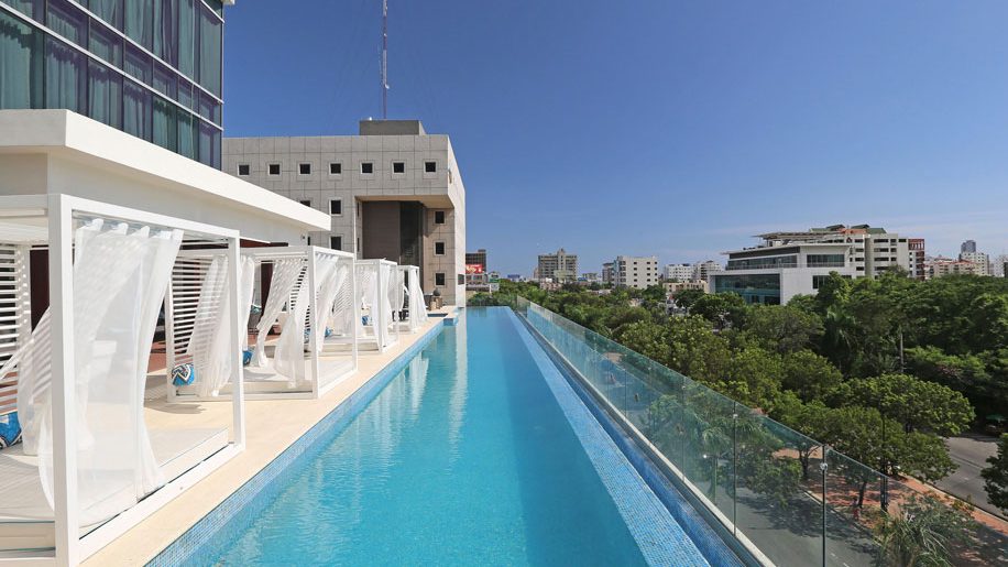 Covid : le monde du tourisme souffre en France et dans le monde