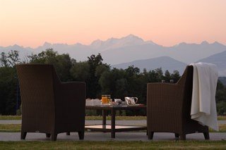 jiva-hill-terrasse-mont-blanc
