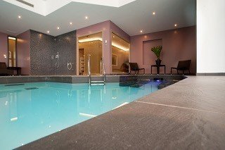 spa-be-by-monarque-piscine