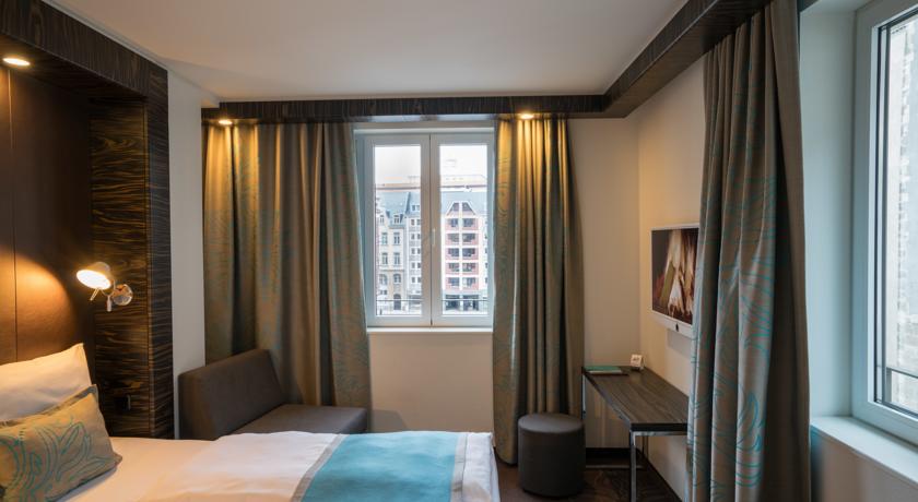 motel one leipzig chambre