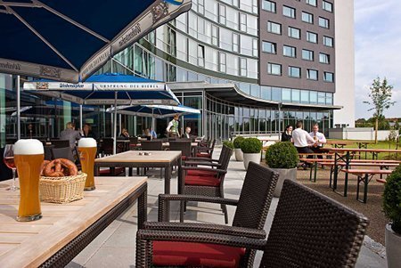 dolce-munich-beer-garden