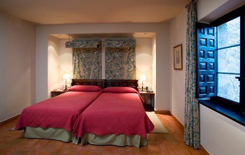 parador-jarandilla-de-la-vera-chambre