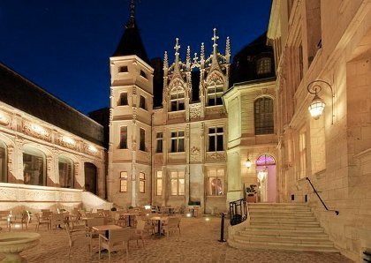 bourgtheroulde-hotel-rouen-facade