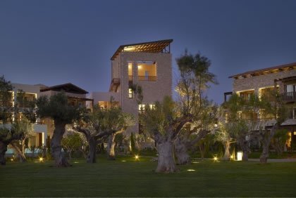 costa-navarino-batiment