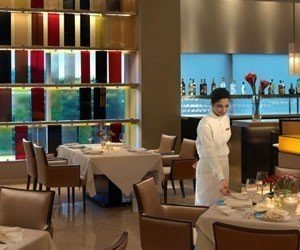 restaurant-oberoi-mumbai