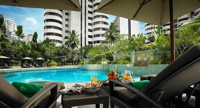 shangri-la-kuala-lumpur-piscine