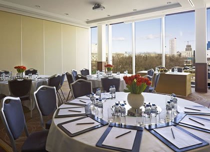 salle-de-reunion-intercontinental-varsovie