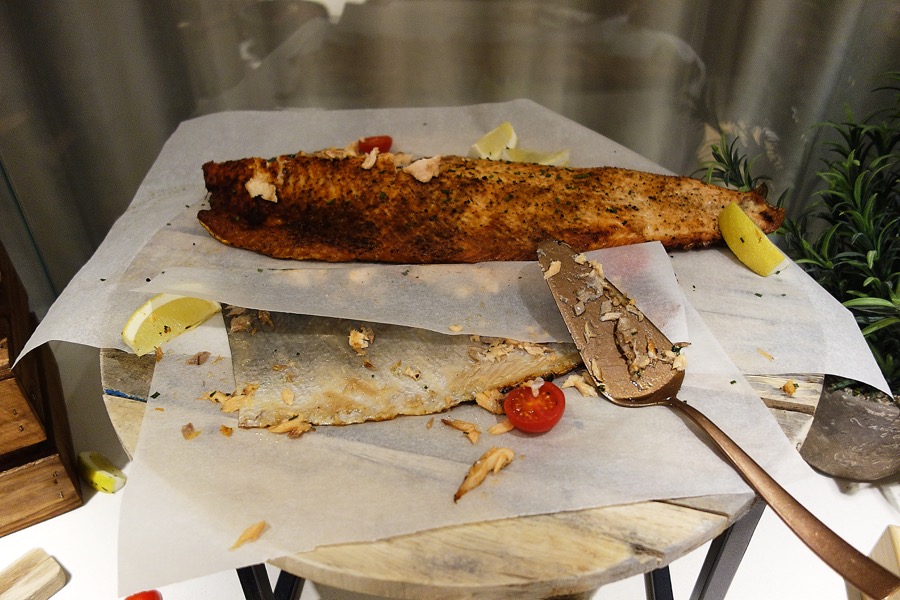 radisson blu bale petit dejeuner poisson one