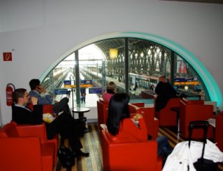 ice-salon-gare-francfort