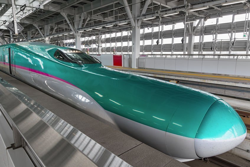 shinkansen hayabusa