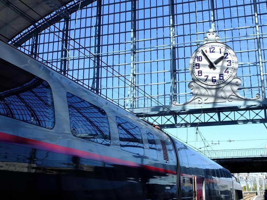 TGV Atlantique : 40 millions de clients en 1 an