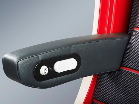detail accoudoirs nouveau siege tgv